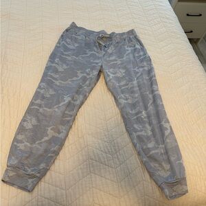 Kirkland Signature ladies lightweight joggers